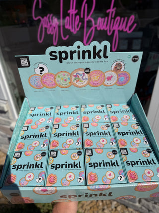 Super Duper Sugar Squisher Plush - Mystery Sprinkl Cookies