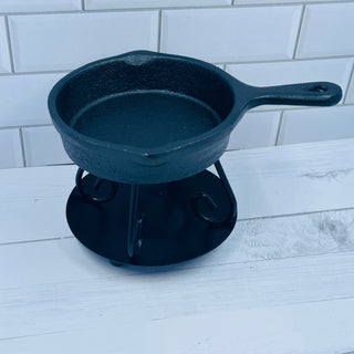 Classic Farmhouse Candles Cast Iron Pan