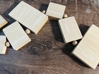 Nativity Shelf Sitter Garland