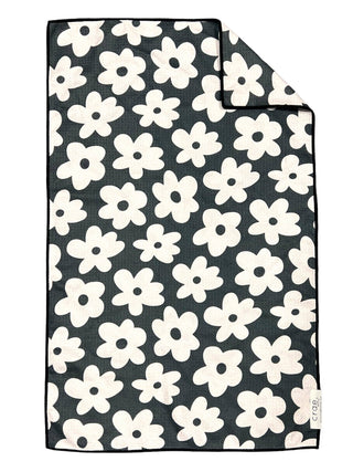 Lulus: Double-Sided Hand Towel: Charcoal/Cream
