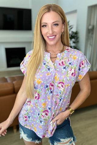 Lizzy Cap Sleeve Top in Lavender and Magenta Floral
