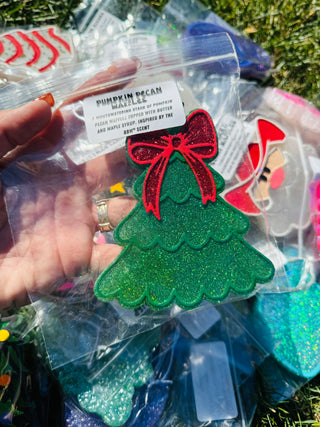 Christmas Tree with Bow Freshies