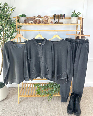 Vintage Wash Pullover - Black