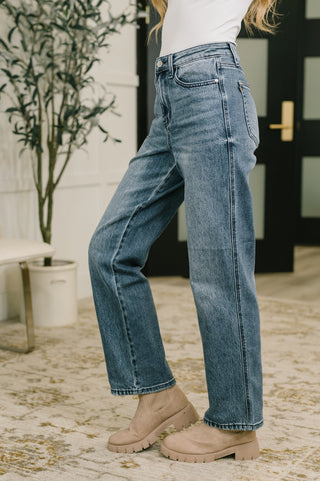 Carlie High Waist Straight Jean in Everyday Indigo