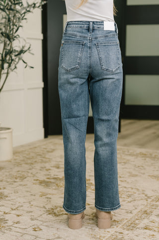 Carlie High Waist Straight Jean in Everyday Indigo
