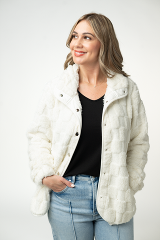 Checkered Snap Sherpa - Ivory