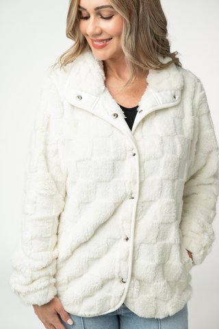 Checkered Snap Sherpa - Ivory