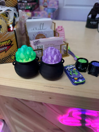 3D Printed Bubbling Cauldron Tea Light