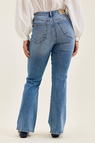 Judy Blue Daisy High Waist Tummy Control Bootcut Denim in Indigo