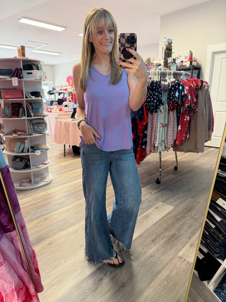 Vera V Neck Tank - Lavender