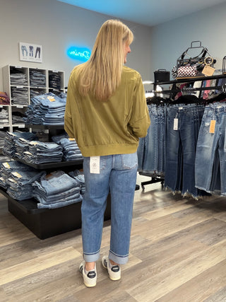 Risen Mid-Rise Ankle Boyfriend Jean