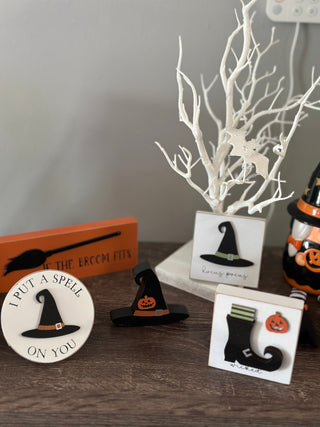 I Put A Spell on You Circle Easel Sign