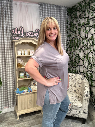V-Neck Short Sleeve Hi-Lo Top