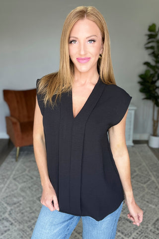 Elevate Everyday Blouse in Black