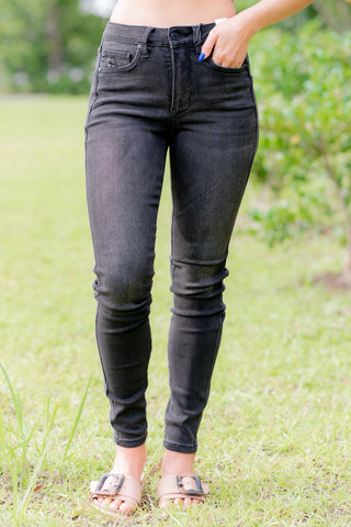 Sideline Sleek Judy Blue Skinnies