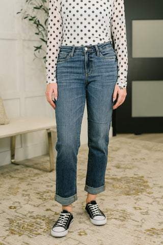 Zoey Mid Rise Billie Boyfriend Jean in Everyday Indigo
