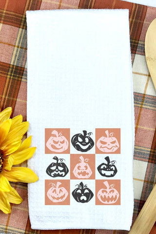 Halloween Pumpkin Checkered Fall Towel