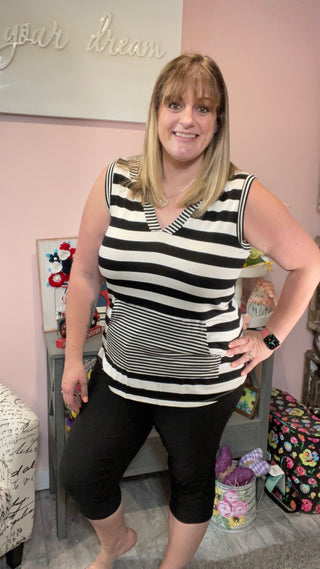 Black Capri Joggers with Pockets