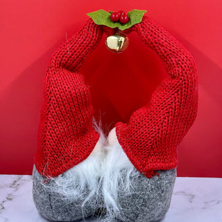 Holiday Kissing Gnomes