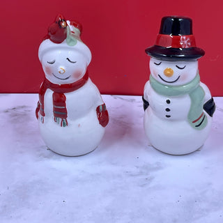 Merry Mistletoe Salt & Pepper Shakers