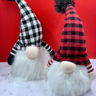 7" LED Plaid Gnomes